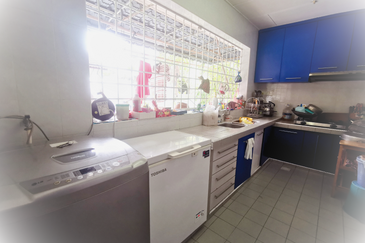 Double Storey Semi D Freehold, Spacious, Renovated Well-kept Condition