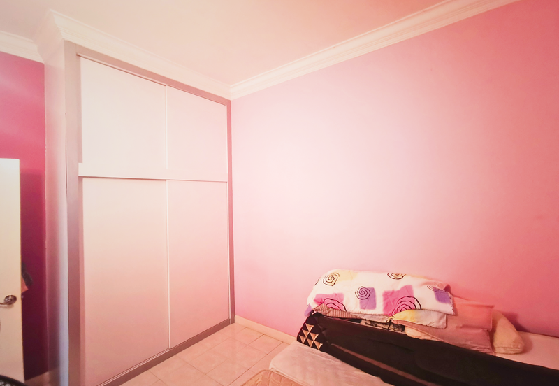 Double Storey Semi D Freehold, Spacious, Renovated Well-kept Condition