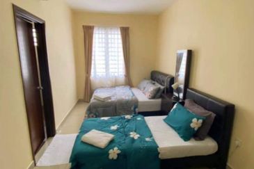 𝗥𝗨𝗠𝗔𝗛 𝗧𝗘𝗥𝗘𝗦 (𝗗𝗨𝗔 𝗧𝗜𝗡𝗚𝗞𝗔𝗧) 𝗗𝗜 𝗠𝗘𝗥𝗨 𝗣𝗘𝗥𝗗𝗔𝗡𝗔, 𝗜𝗣𝗢𝗛