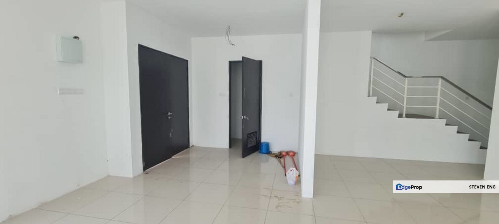 DOUBLE STOREY -SEMI D (TAMAN EMAS 3 SERI MANJUNG PERAK), Perak, Seri Manjong