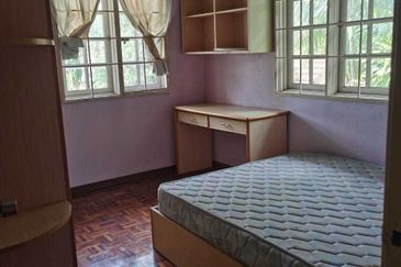 Double Storey Semi D, Spacious 3,200sf, Taman Seri Raia, Kg Kepayang