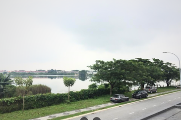 Pengkalan Tiara, Tiara Lake Park, Station 18, Lahat,Ipoh