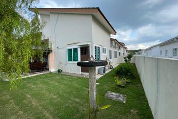 Rumah Berkembar Setingkat, Sri Klebang, Chemor, Hak Milik Kekal