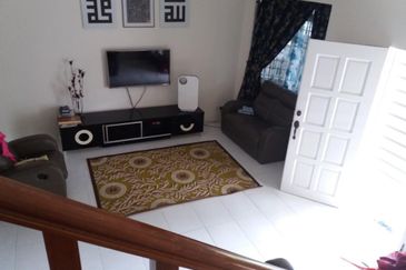 2.5 Storey 5 Room 4 Bath Perpaduan Permai, Bercham, Ulu Kinta, Ipoh
