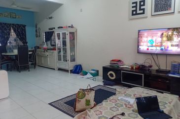 2.5 Storey 5 Room 4 Bath Perpaduan Permai, Bercham, Ulu Kinta, Ipoh
