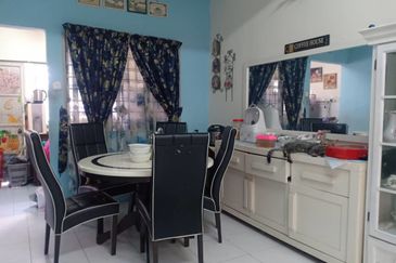 2.5 Storey 5 Room 4 Bath Perpaduan Permai, Bercham, Ulu Kinta, Ipoh