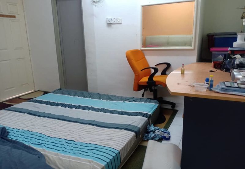 2.5 Storey 5 Room 4 Bath Perpaduan Permai, Bercham, Ulu Kinta, Ipoh