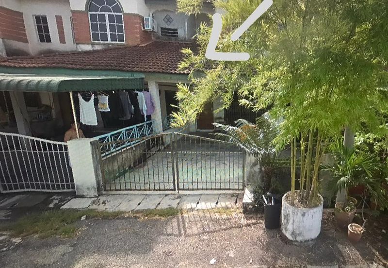 TAMAN LAPANGAN INDAH