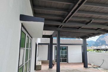 Double Storey Corner House near Ampang Gunung Rapat