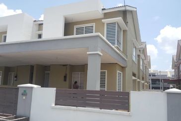 Freehold Double Storey Semi D, Taman Klebang Ria, Chemor, Ipoh