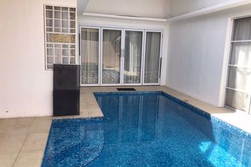 Renovated Semi D with Pool @ Puncak Iskandar, Bandar Seri Iskandar