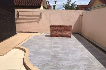 Renovated Semi D with Pool @ Puncak Iskandar, Bandar Seri Iskandar