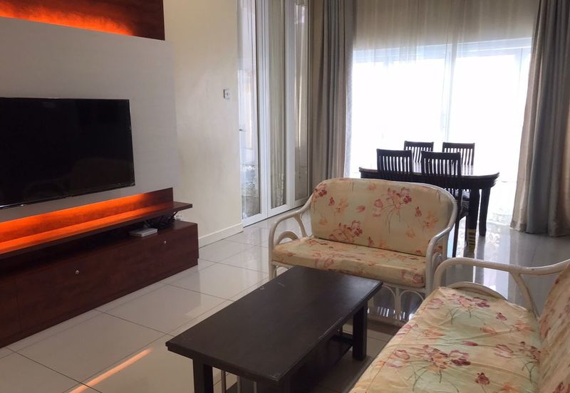 Renovated Semi D with Pool @ Puncak Iskandar, Bandar Seri Iskandar