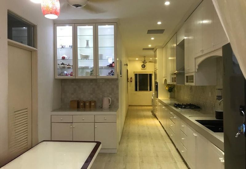 Renovated Semi D with Pool @ Puncak Iskandar, Bandar Seri Iskandar