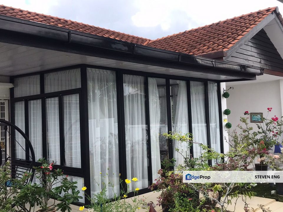 Renovated Semi D with Pool @ Puncak Iskandar, Bandar Seri Iskandar, Perak, Sri Iskandar