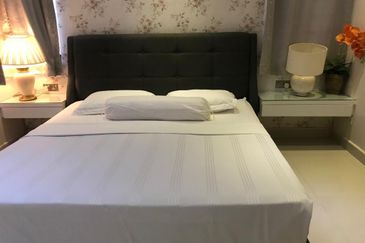 Renovated Semi D with Pool @ Puncak Iskandar, Bandar Seri Iskandar