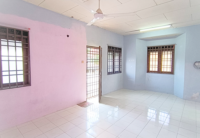 Rumah Semi D Dua Tingkat (MURAH) Jual Bawah Market Value