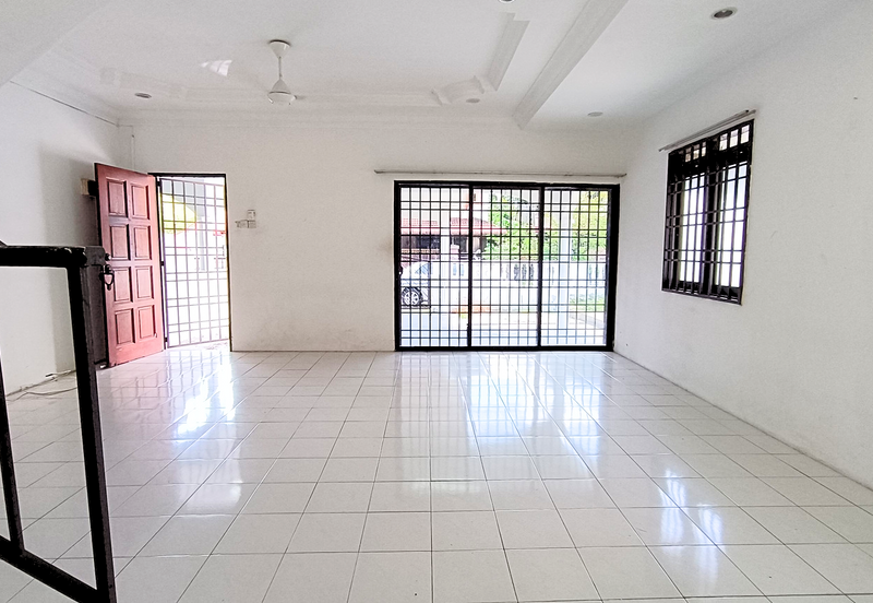 Rumah Semi D Dua Tingkat (MURAH) Jual Bawah Market Value