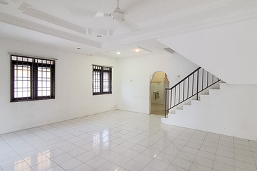 Rumah Semi D Dua Tingkat (MURAH) Jual Bawah Market Value