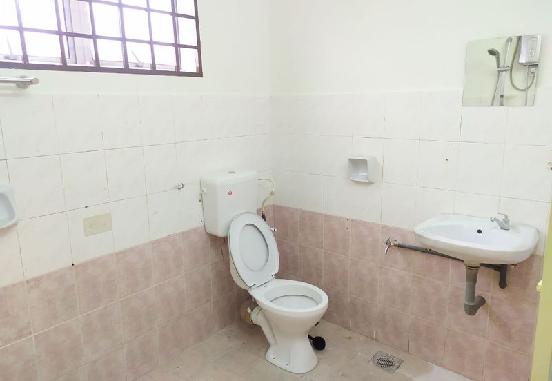 Double Storey House For Sale @ Taman Pengkalan Indah