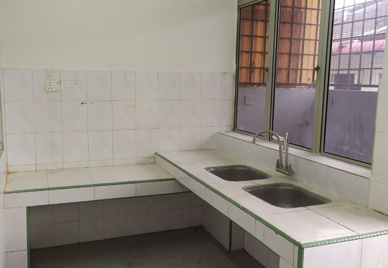 Double Storey House For Sale @ Taman Pengkalan Indah