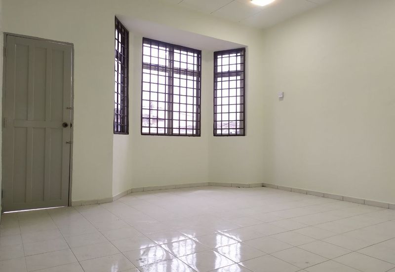 Double Storey House For Sale @ Taman Pengkalan Indah