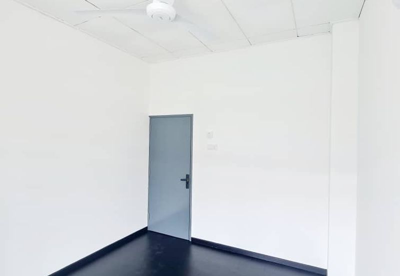 Double Storey Terrace Renovated, Newly Painted, Near Shops, School, Restaurant and Parks