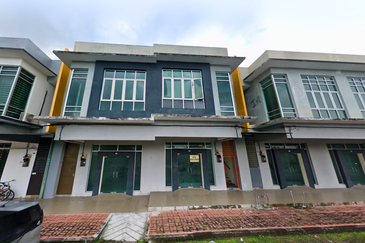 [BELOW MARKET PRICE] 2 Storey Shoplot @ Jalan Siswa, Kampar
