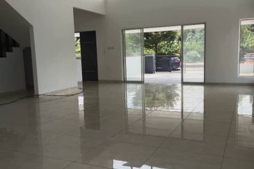 2.5 Storey Semi D with Lift at Bercham Tropicana - Ipoh