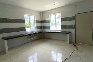 2.5 Storey Semi D with Lift at Bercham Tropicana - Ipoh