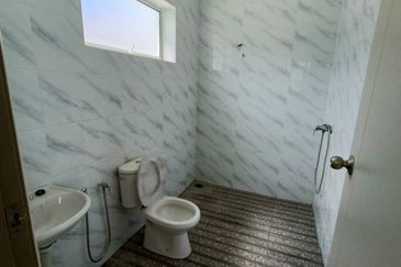 2.5 Storey Semi D with Lift at Bercham Tropicana - Ipoh