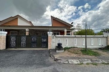 Rumah Berkembar Setingkat, Sri Klebang, Chemor, Hak Milik Kekal