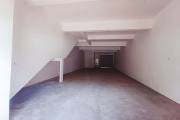 3 Storey Shoplot in Bandar Baru Sri Klebang, Ipoh, Perak