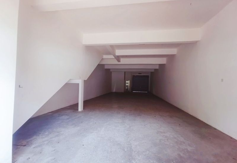 3 Storey Shoplot in Bandar Baru Sri Klebang, Ipoh, Perak