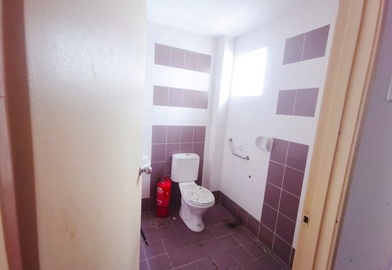 3 Storey Shoplot in Bandar Baru Sri Klebang, Ipoh, Perak