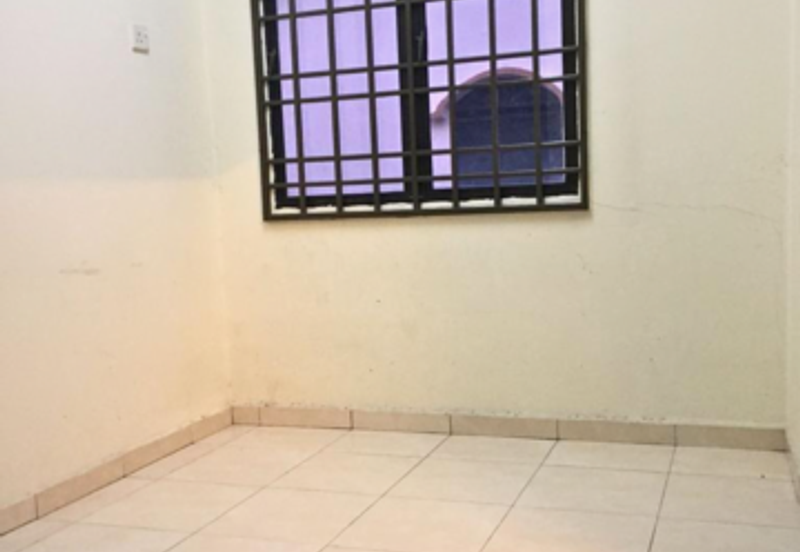 Rumah Teres Dua Tingkat Taman Keledang Emas, Buntong, Ipoh