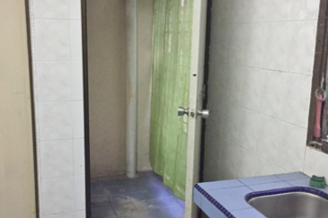 Rumah Teres Dua Tingkat Taman Keledang Emas, Buntong, Ipoh