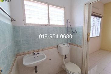 Taman Lapangan Perdana