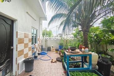 Bercham Bandar Baru Putra, Rumah Tepi Berkembar 2 Tingkat, Hakmilik Pegangan Bebas