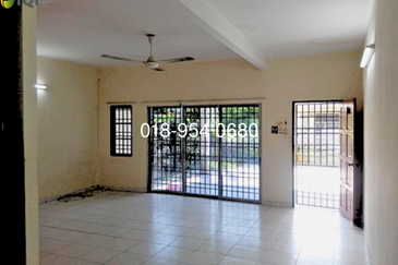 TAMAN LAPANGAN INDAH