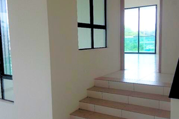 Double Storey Semi D CORNER LOT @ Pengkalan Tiara