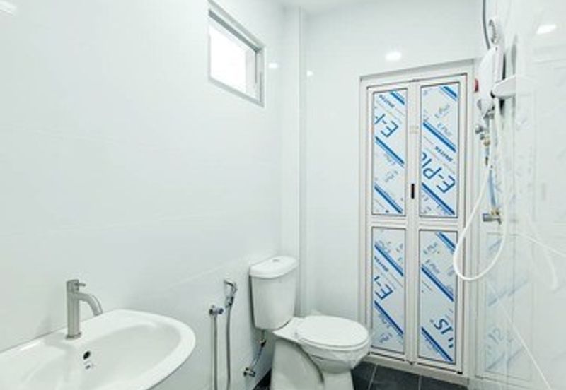 TAMAN ONN, DOUBLE STOREY HOUSE, NEAR PASIR PUTEH, IPOH FOR SALE