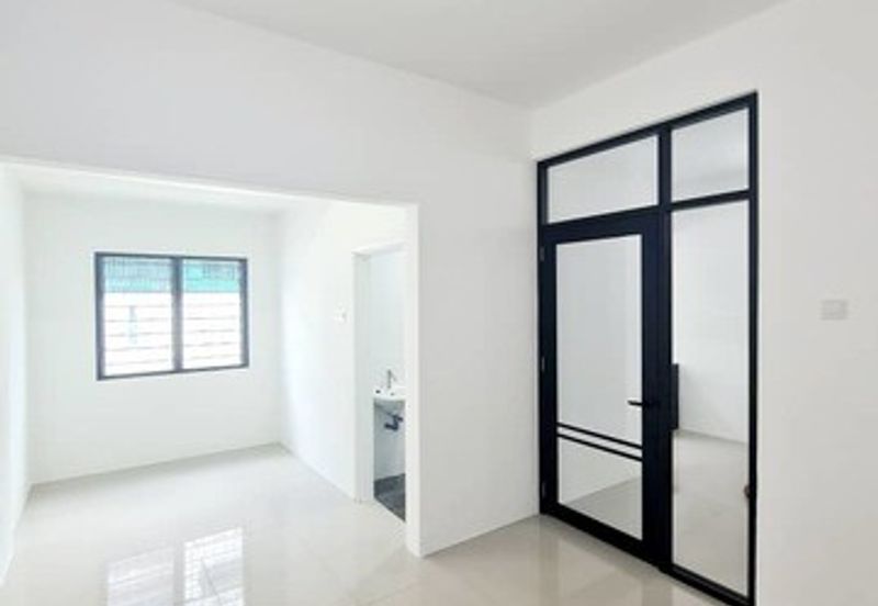 TAMAN ONN, DOUBLE STOREY HOUSE, NEAR PASIR PUTEH, IPOH FOR SALE