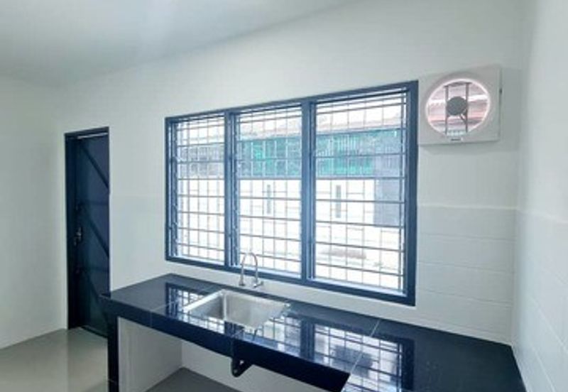 TAMAN ONN, DOUBLE STOREY HOUSE, NEAR PASIR PUTEH, IPOH FOR SALE