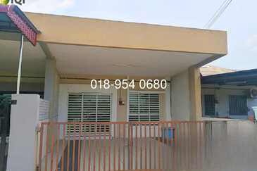 Rumah Teres Setingkat, Taman Pengkalan Pertama, Station 18, Lahat