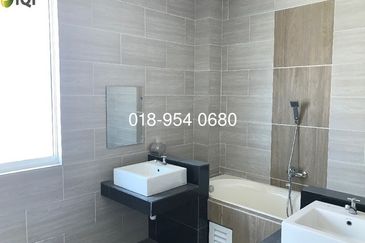 Tasek Square Double Storey FREEHOLD Semi D, Tasek, Ipoh