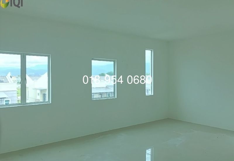  3 Storey Semi D @ Tasek Square【 FREEHOLD, BELOW MARKET PRICE 】