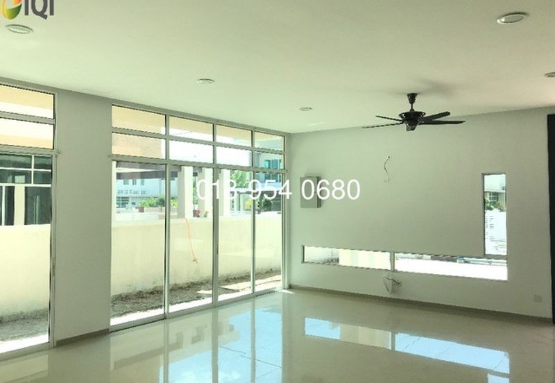 Tasek Square Double Storey FREEHOLD Semi D, Tasek, Ipoh