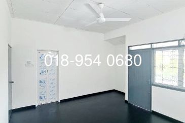 (Beautiful House) Double Storey Newly Renovated 22'x70' Taman Onn Ipoh