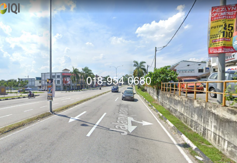 3 Storey Shoplot @ Taman Saujana, Kamunting, Perak